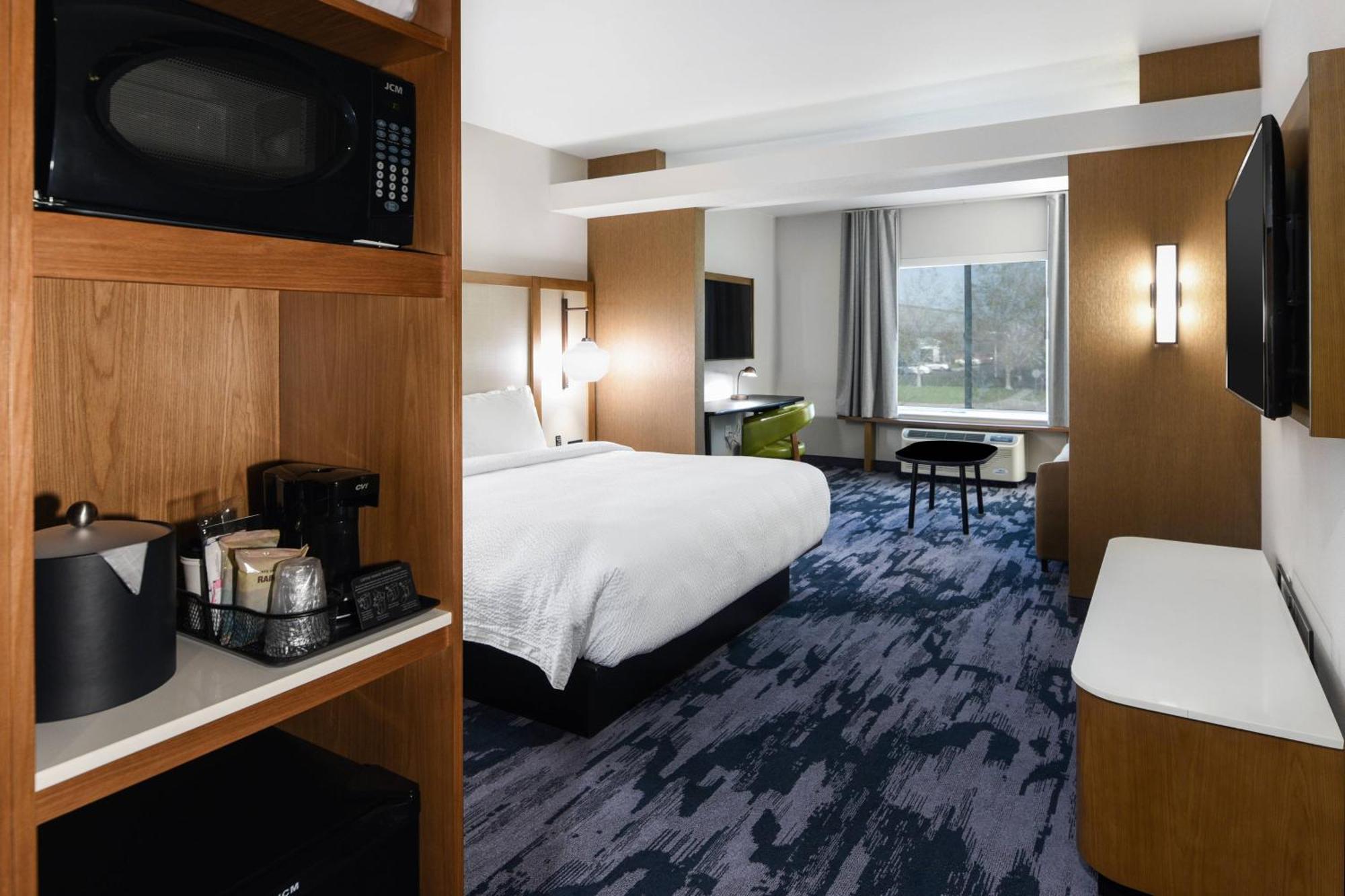 Fairfield Inn & Suites Ontario Rancho Cucamonga Zewnętrze zdjęcie