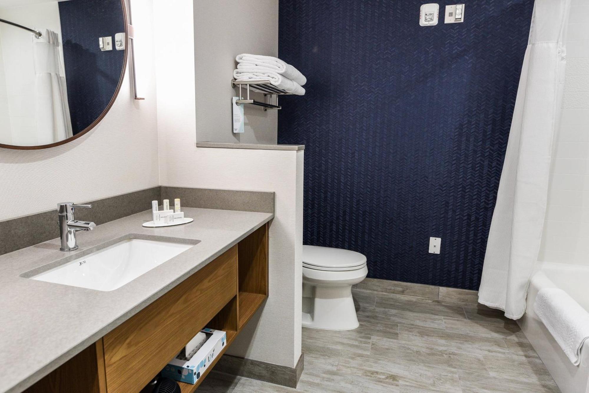 Fairfield Inn & Suites Ontario Rancho Cucamonga Zewnętrze zdjęcie