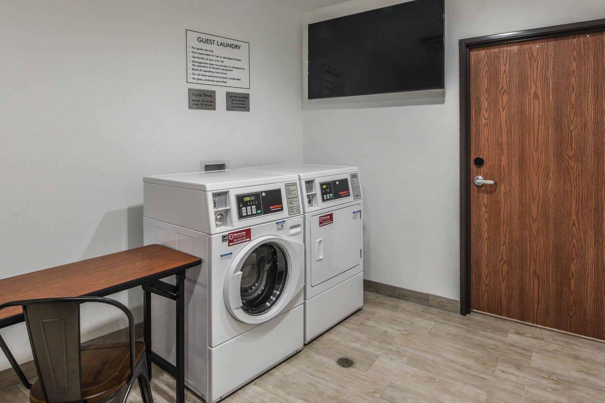 Fairfield Inn & Suites Ontario Rancho Cucamonga Zewnętrze zdjęcie